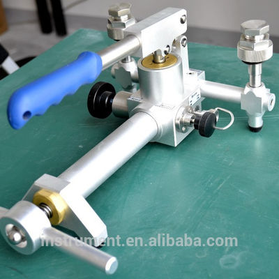 Intervallo di pressione di 60 bar HS703 Pompa di calibrazione della pressione portatile per vuoto/bassa pressione