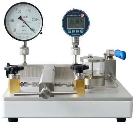 Pompa manuale ad alta pressione per mezzi di lavoro 25 Transformer Oil Pressure Range 0-2500 bar