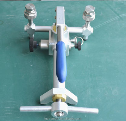 Pompa manuale di calibrazione del manometro HS703 personalizzata e versatile -0,95-60 bar